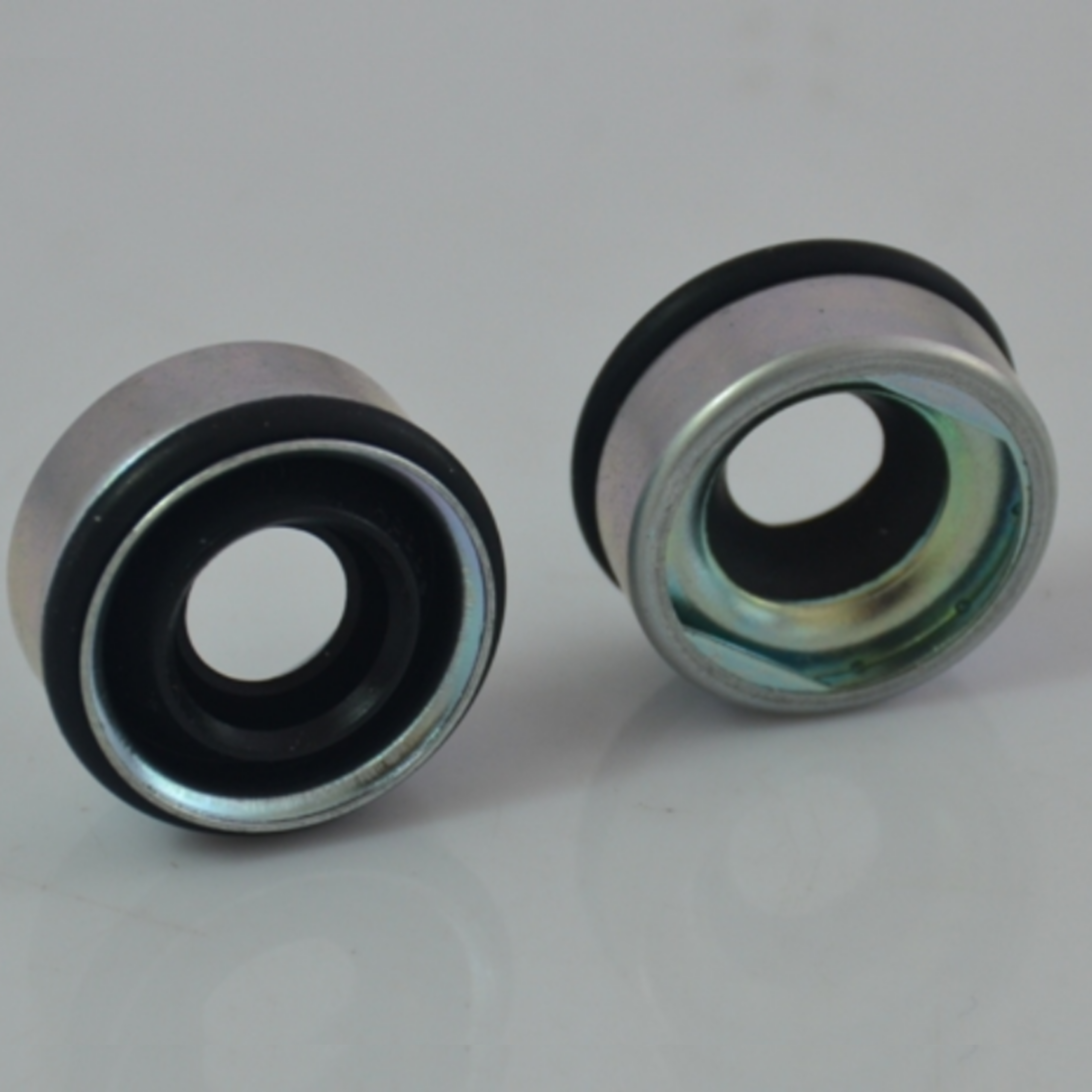 Compressor oil seal